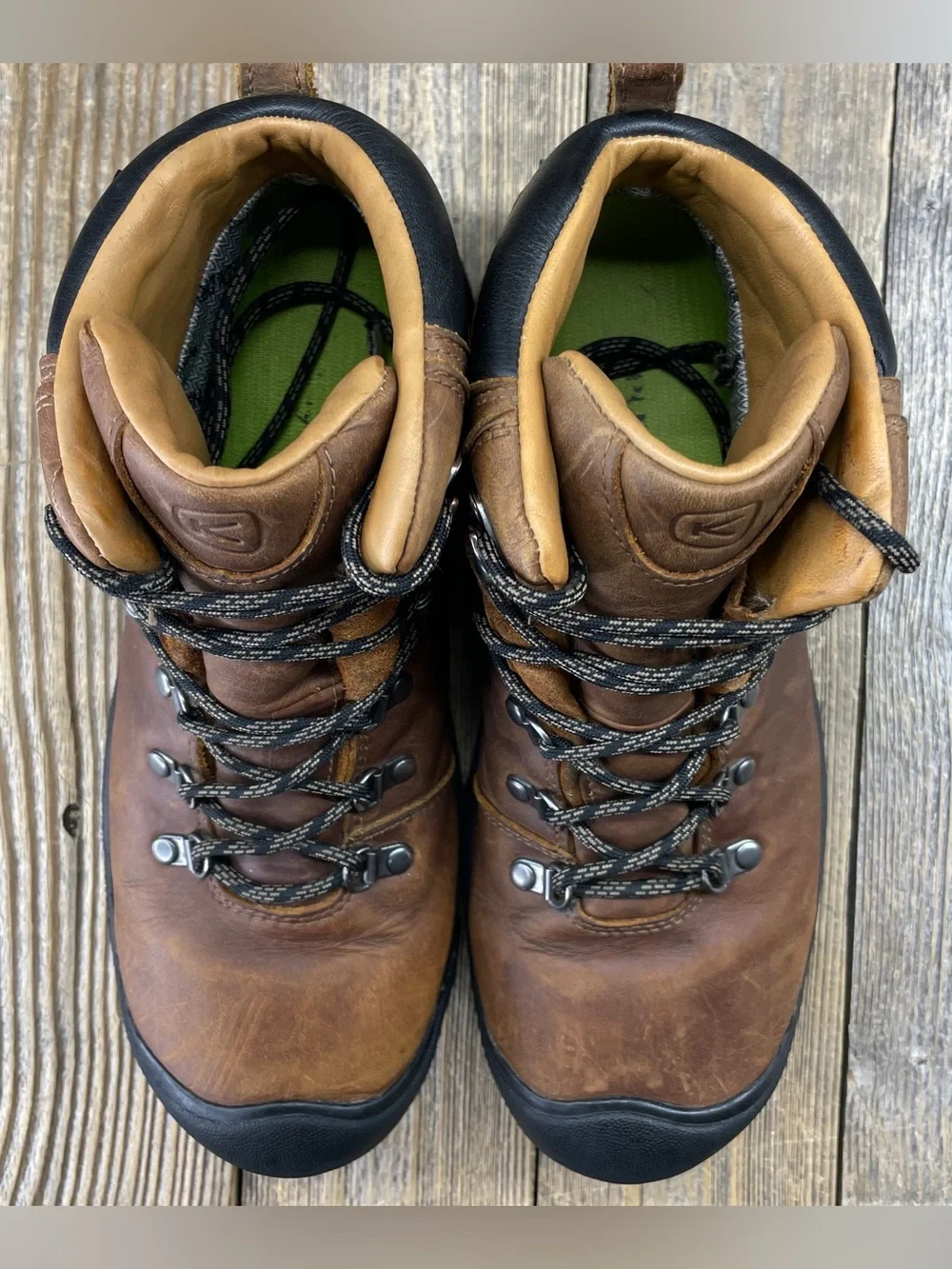 KEEN Mens Pyrenees Mid Waterproof Hiking Boots Size 9.5 Brown Leather 1002435